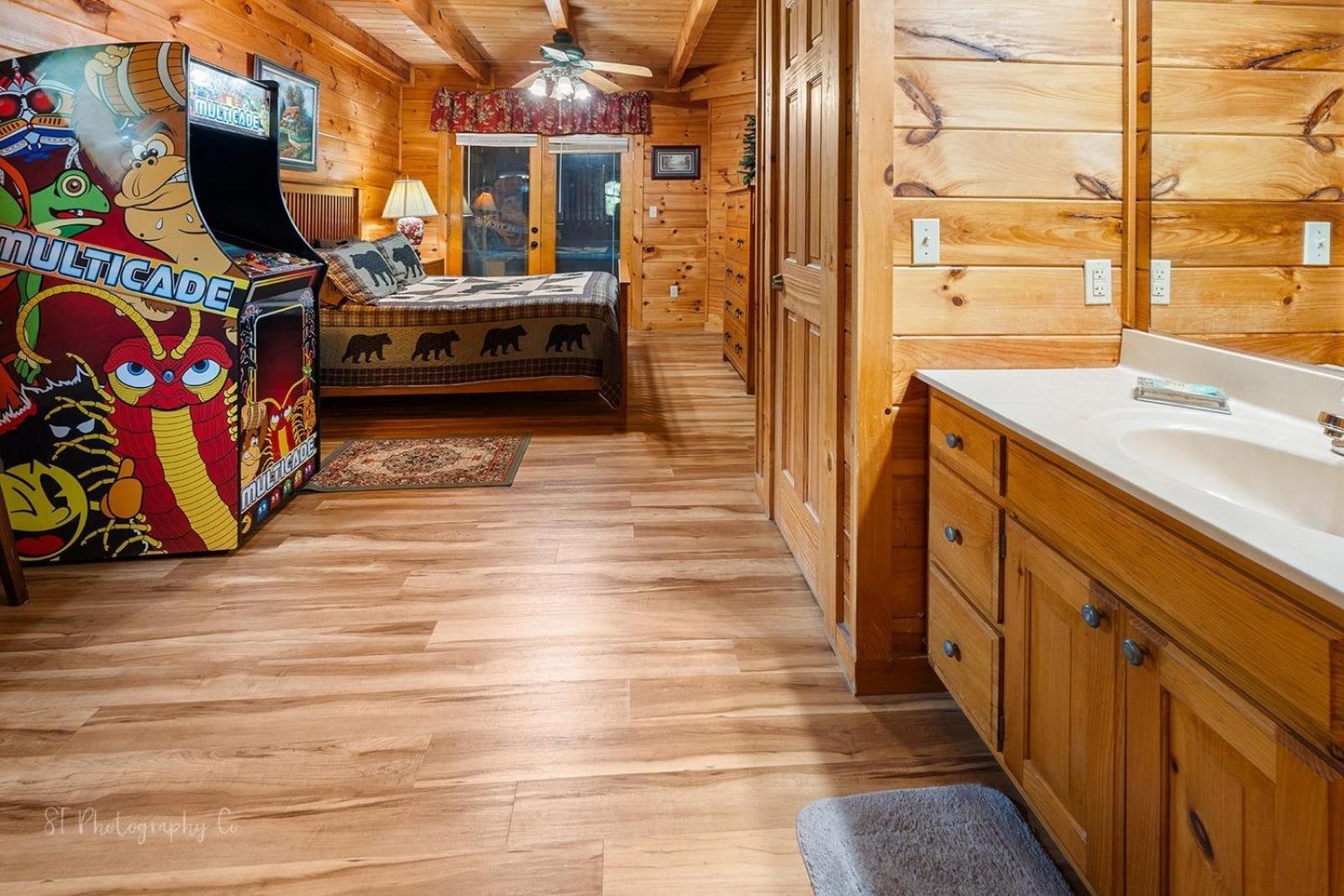 Hibernation Station Cabin Sevierville Bagian luar foto