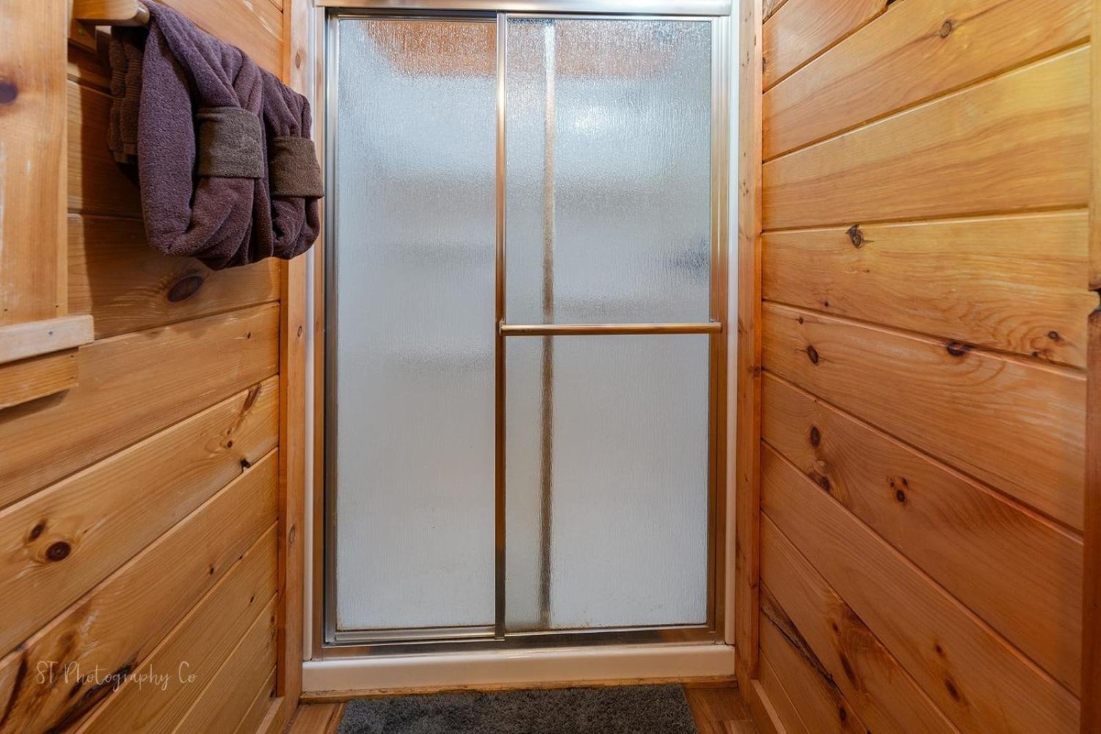 Hibernation Station Cabin Sevierville Bagian luar foto