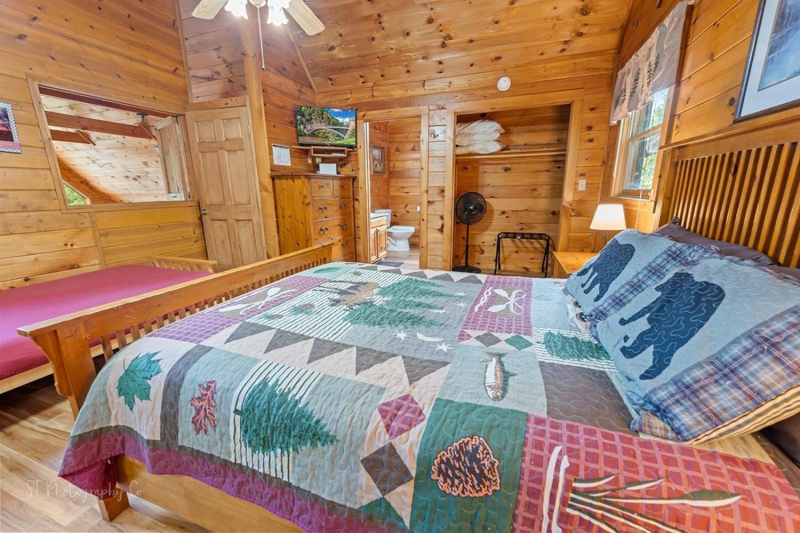 Hibernation Station Cabin Sevierville Bagian luar foto