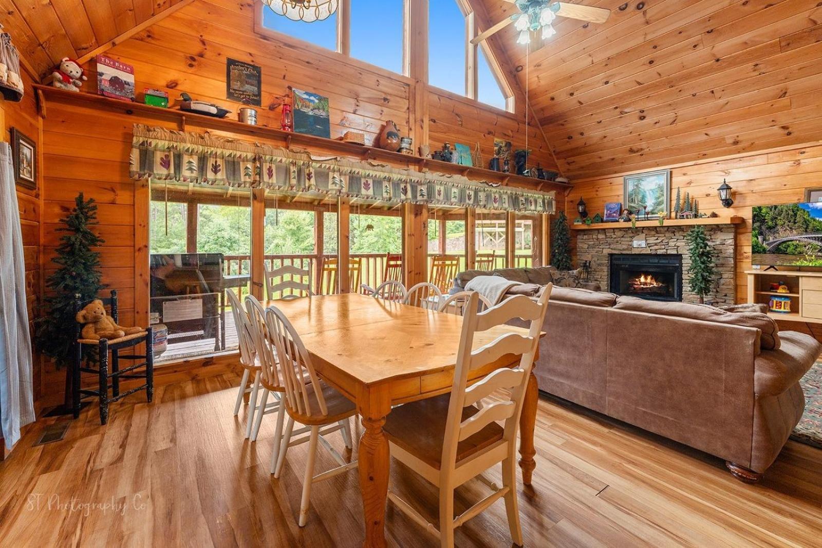 Hibernation Station Cabin Sevierville Bagian luar foto